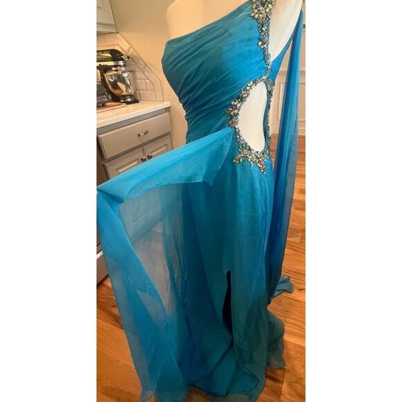 PRECIOUS FORMAL NWT BLUE JEWELED ONE SHOULDER GOWN WAIST JEWELED CUTOUT WOMENS 4 - Picture 9 of 16